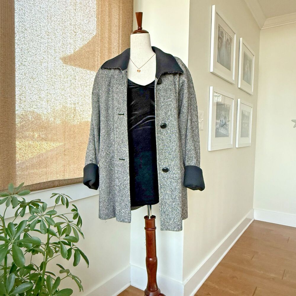 Vintage Pendleton 100% Wool Overcoat –Women Size 14 Black White Tweed USA 1970's